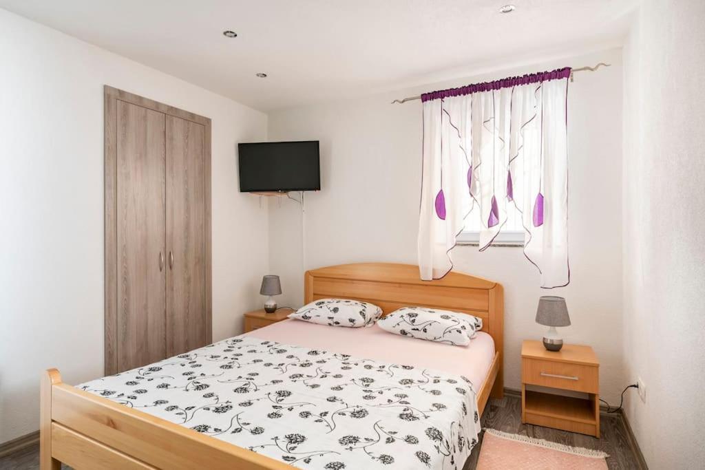 Studio Apartment Grgic Σίμπενικ Εξωτερικό φωτογραφία