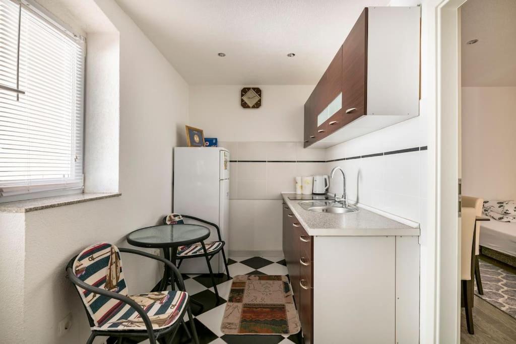 Studio Apartment Grgic Σίμπενικ Εξωτερικό φωτογραφία