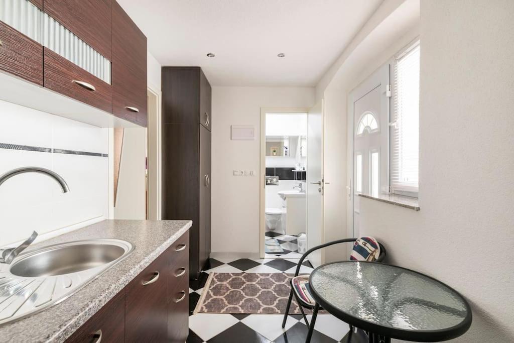 Studio Apartment Grgic Σίμπενικ Εξωτερικό φωτογραφία